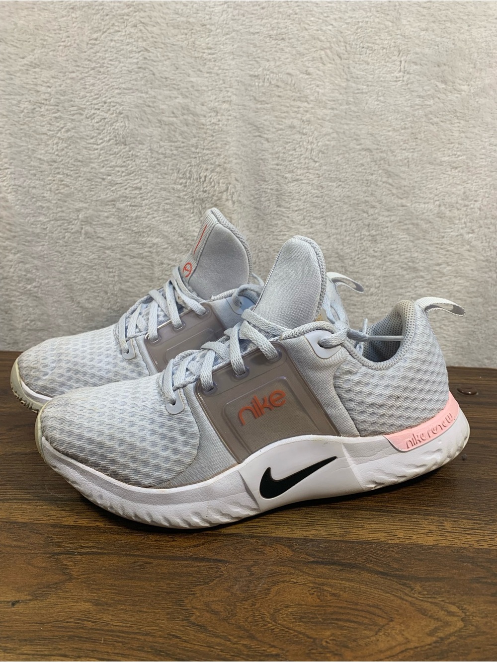 Nike Women’s Size 8 Renew In-Season TR 10 Training Shoes Mesh Gray CK2576-007